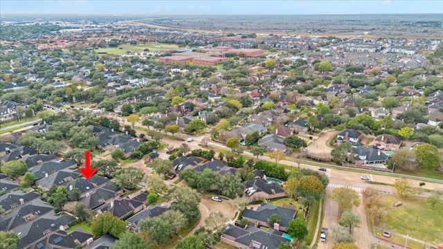 1523 Orchard Park Drive, Houston, TX 77077