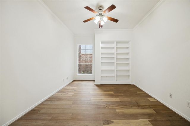 1523 Orchard Park Drive, Houston, TX 77077