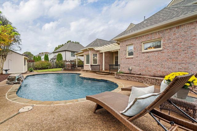 1752 CAMPDEN DR, Collierville, TN 38017