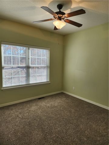 4 Upwell Lane, Bella Vista, AR 72714