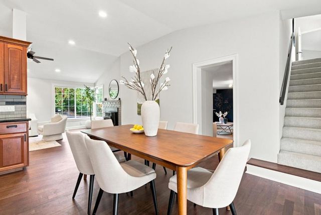 21 Russell Court, Walnut Creek, CA 94598