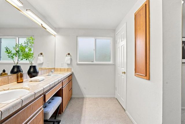 21 Russell Court, Walnut Creek, CA 94598