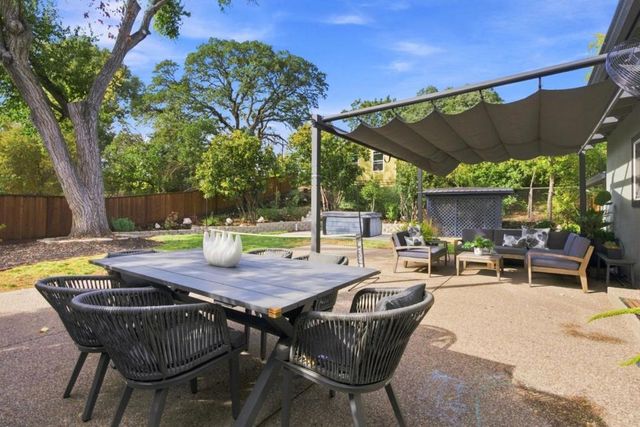 21 Russell Court, Walnut Creek, CA 94598