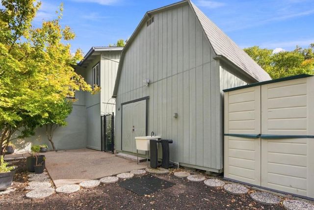 21 Russell Court, Walnut Creek, CA 94598