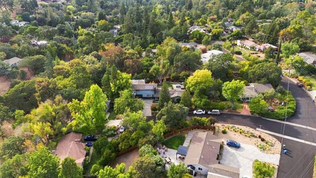 21 Russell Court, Walnut Creek, CA 94598