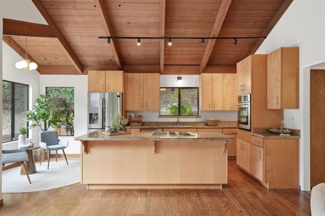 101 Ravinia Way, Los Gatos, CA 95032