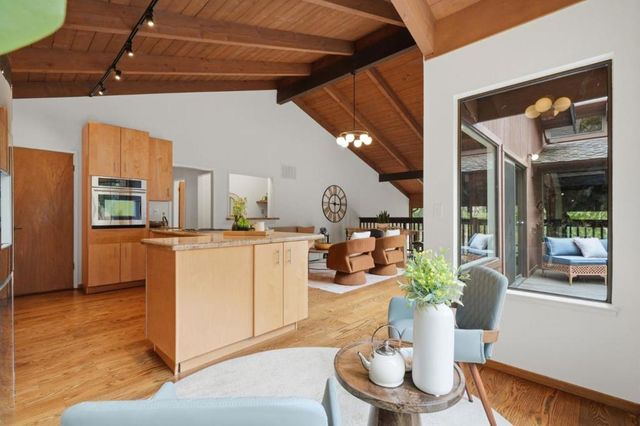 101 Ravinia Way, Los Gatos, CA 95032