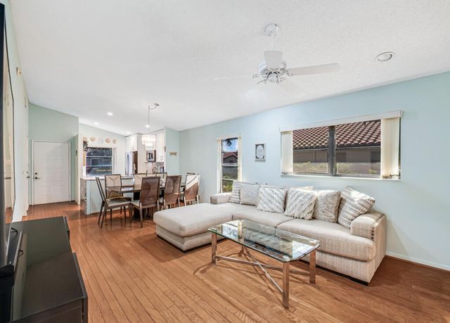 6235 Kings Gate Circle, Delray Beach, FL 33484