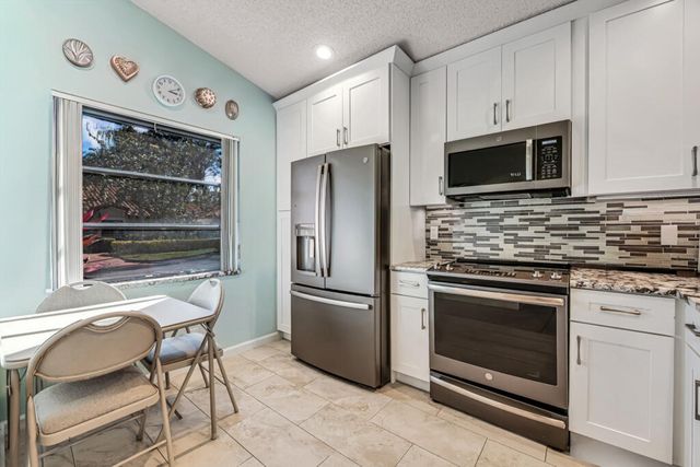 6235 Kings Gate Circle, Delray Beach, FL 33484