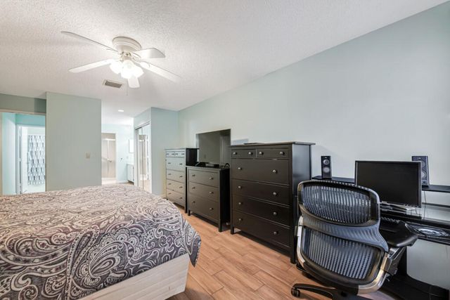 6235 Kings Gate Circle, Delray Beach, FL 33484