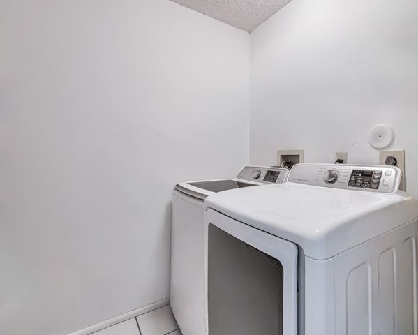 6235 Kings Gate Circle, Delray Beach, FL 33484