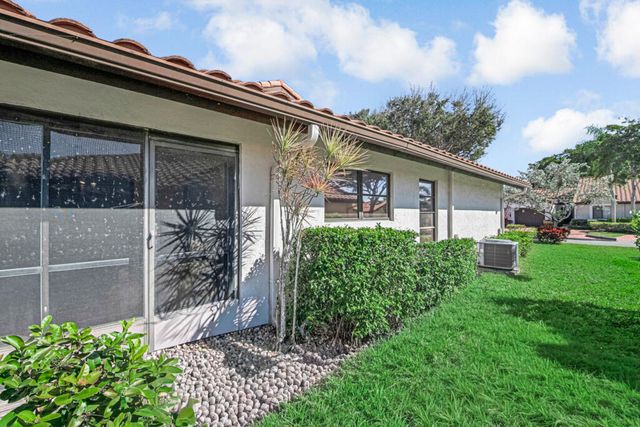 6235 Kings Gate Circle, Delray Beach, FL 33484