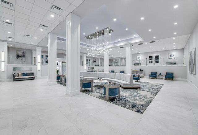 6235 Kings Gate Circle, Delray Beach, FL 33484