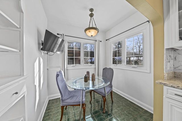 6321 W McKinley AVENUE, Wauwatosa, WI 53213