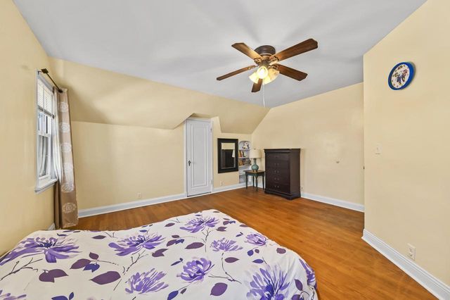 6321 W McKinley AVENUE, Wauwatosa, WI 53213