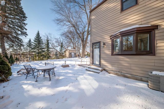 6321 W McKinley AVENUE, Wauwatosa, WI 53213