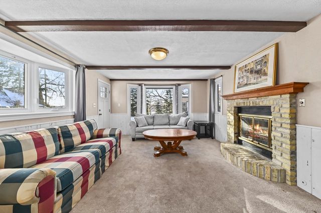 6321 W McKinley AVENUE, Wauwatosa, WI 53213