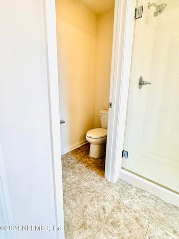 5108 ANGEL LAKE Drive, Jacksonville, FL 32218