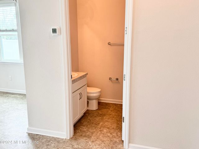 5108 ANGEL LAKE Drive, Jacksonville, FL 32218