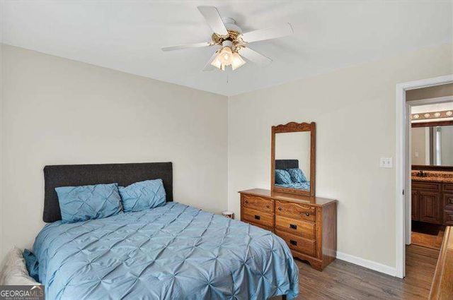933 Hawk Creek Trail, Lawrenceville, GA 30043