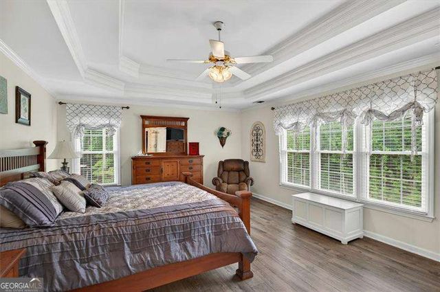 933 Hawk Creek Trail, Lawrenceville, GA 30043
