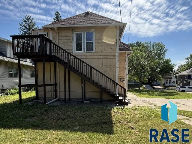 611 N Walts Ave Avenue, Sioux Falls, SD 57104