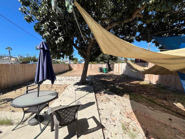 2834 L Street, San Diego, CA 92102