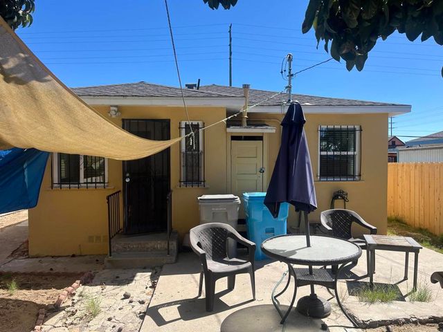 2834 L Street, San Diego, CA 92102