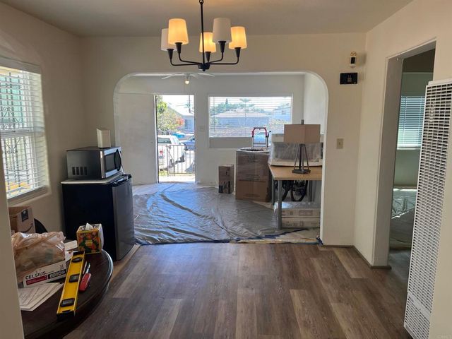 2834 L Street, San Diego, CA 92102
