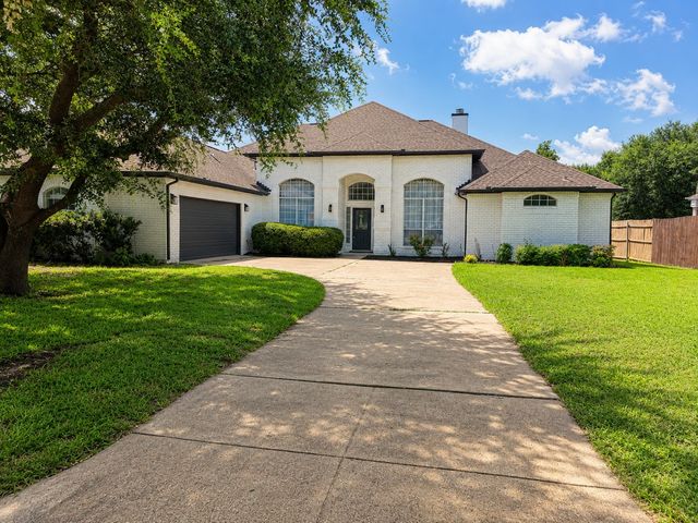 1706 Fairhaven Drive, Mansfield, TX 76063