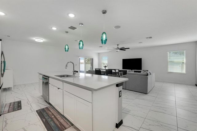 684 SW Jada Road, Port St. Lucie, FL 34953