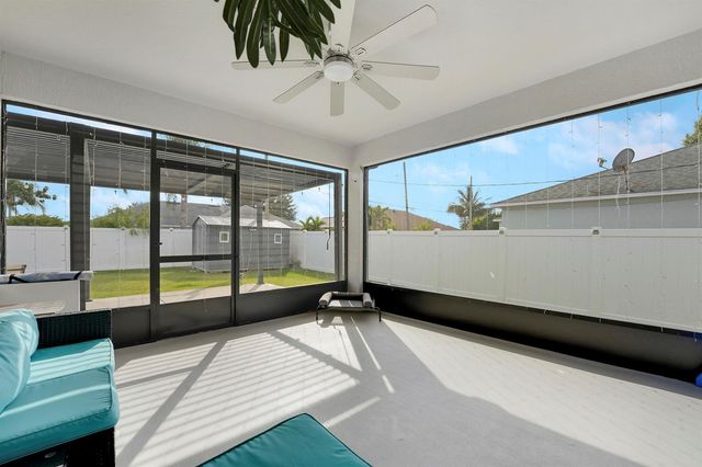 684 SW Jada Road, Port St. Lucie, FL 34953