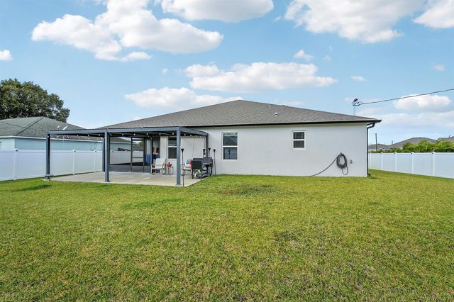 684 SW Jada Road, Port St. Lucie, FL 34953