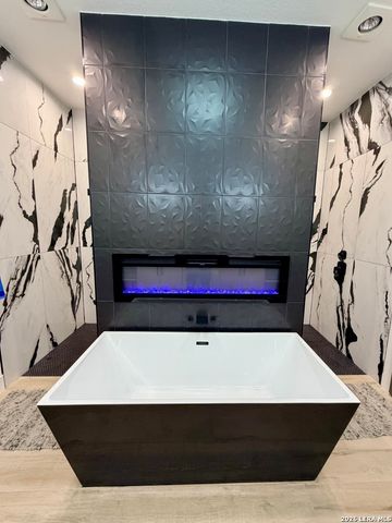 19607 Terra Mont, San Antonio, TX 78255