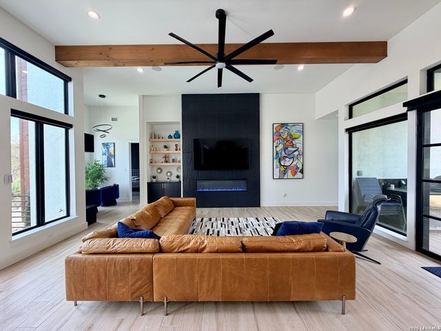 19607 Terra Mont, San Antonio, TX 78255