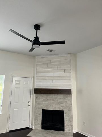 4105 Windswept Drive, Montgomery, TX 77356