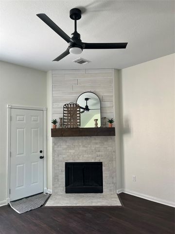 4105 Windswept Drive, Montgomery, TX 77356