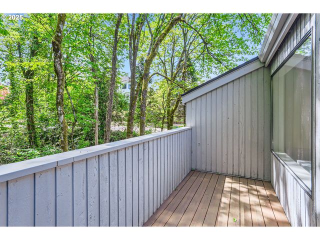 9220 Sw 175TH Ave, Beaverton, OR 97007