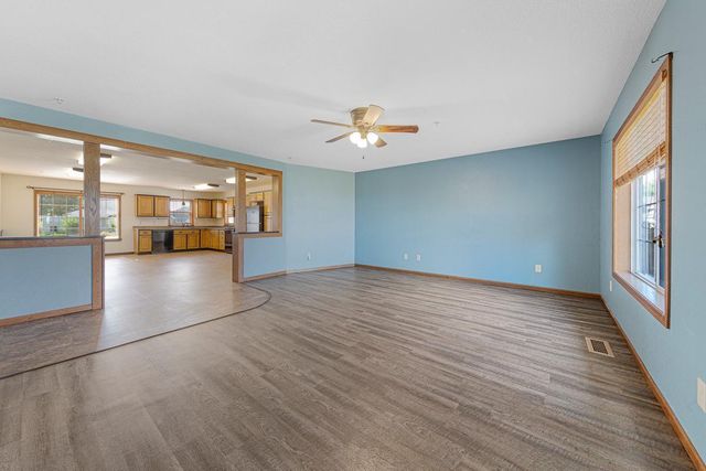 2203 Rolling Green Lane, North Mankato, MN 56003