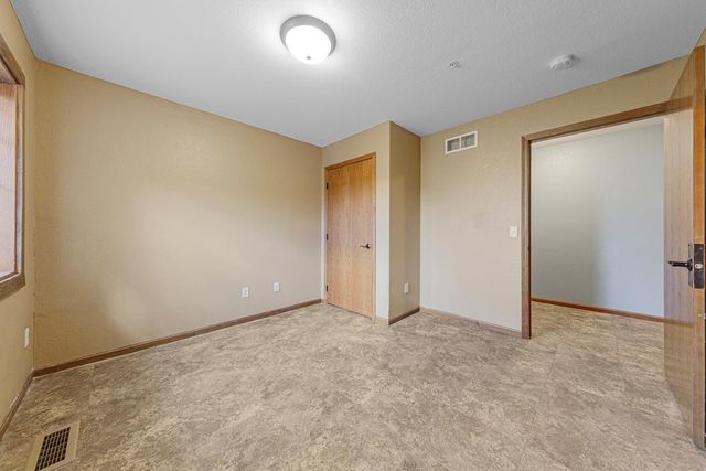 2203 Rolling Green Lane, North Mankato, MN 56003