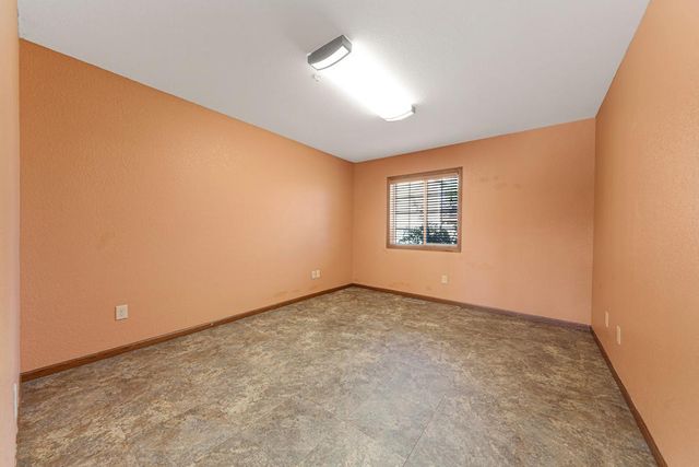 2203 Rolling Green Lane, North Mankato, MN 56003