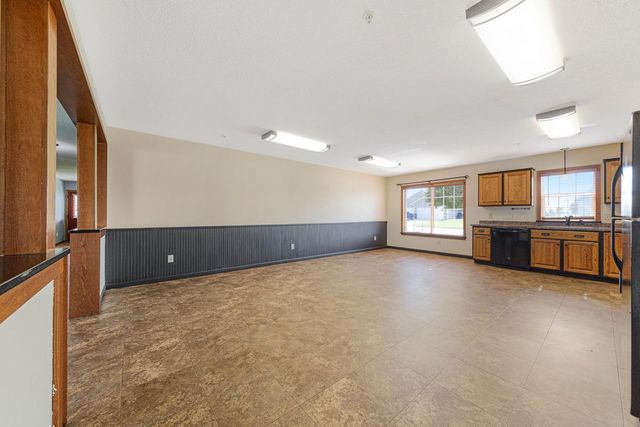 2203 Rolling Green Lane, North Mankato, MN 56003