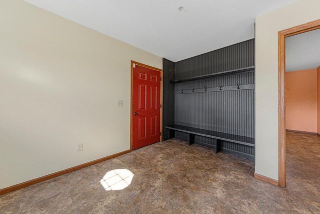 2203 Rolling Green Lane, North Mankato, MN 56003