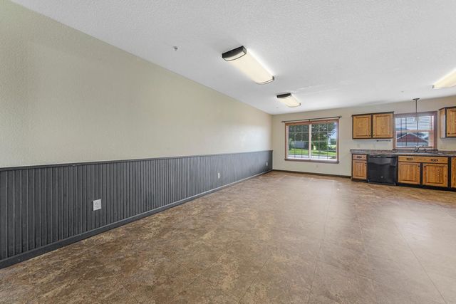 2203 Rolling Green Lane, North Mankato, MN 56003