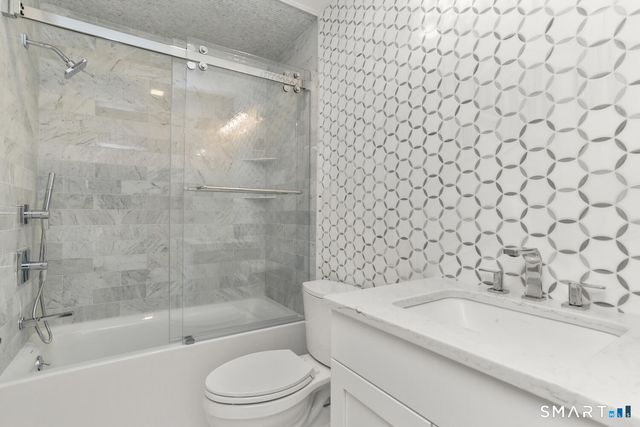 1025 Field Drive, Orange, CT 06477