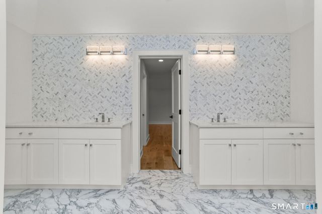 1025 Field Drive, Orange, CT 06477