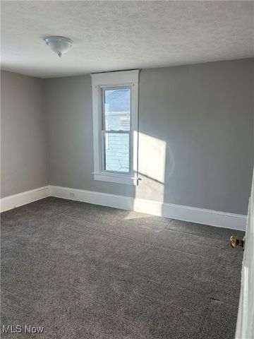 679 Wooster Road W, Barberton, OH 44203