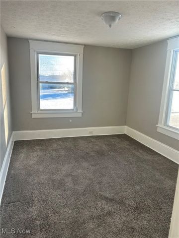 679 Wooster Road W, Barberton, OH 44203