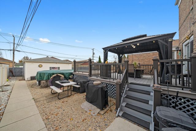 6123 S Meade Avenue, Chicago, IL 60638