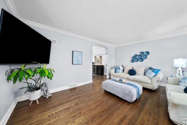 6123 S Meade Avenue, Chicago, IL 60638